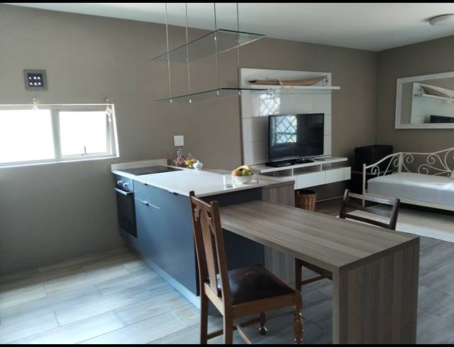 2 BEDROOM APARTMENT RENTED IN BERARIO